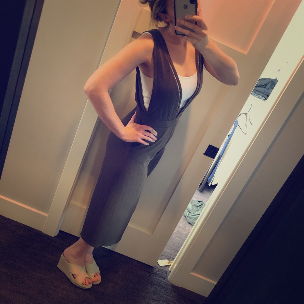 Forest green, v neck jumpsuit/romper